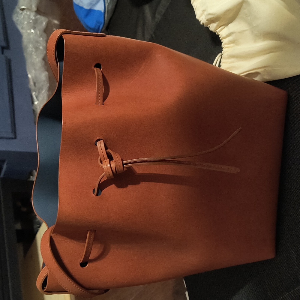 Authentic Mansur Gabriel large bucket bag EUC